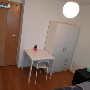  Проживание в семье Mirrorroom Pl Citycenter